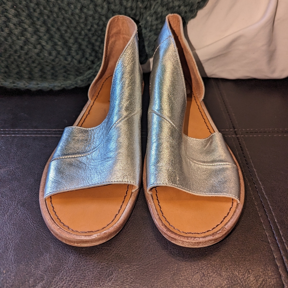Free People silver leather sandals